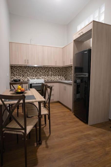 Cozy 2Bd Apartment Near Old Town Of 纳夫普利翁 外观 照片