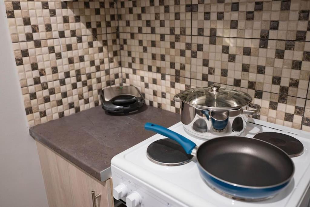 Cozy 2Bd Apartment Near Old Town Of 纳夫普利翁 外观 照片